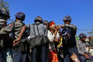 myanmar-student-protest-crackdown